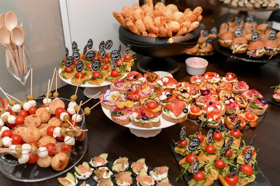 Slani zalogaji i kanapei na KATA cateringu